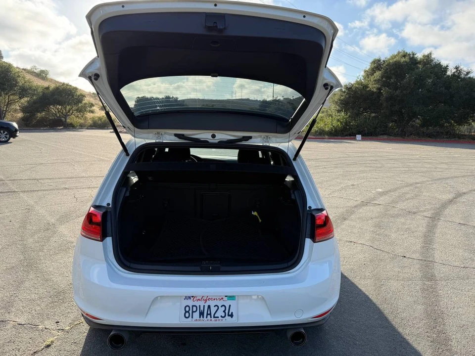 2017 Volkswagen GTI Mk7 - Image 8 of 24
