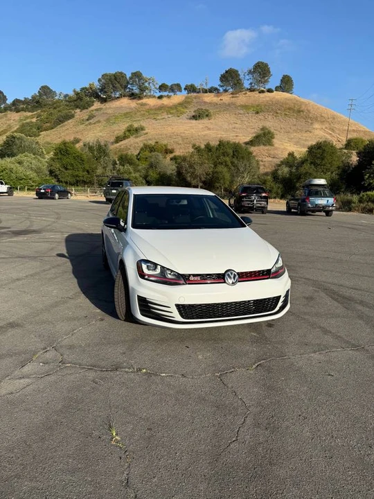 2017 Volkswagen GTI Mk7 - Image 6 of 24