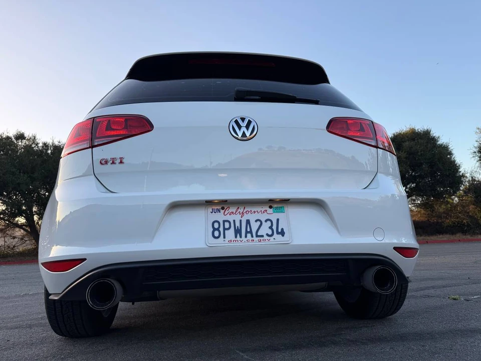 2017 Volkswagen GTI Mk7 - Image 19 of 24