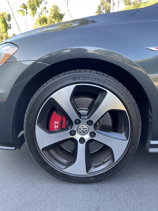 2017 Volkswagen GTI Mk7 - Image 30 of 31