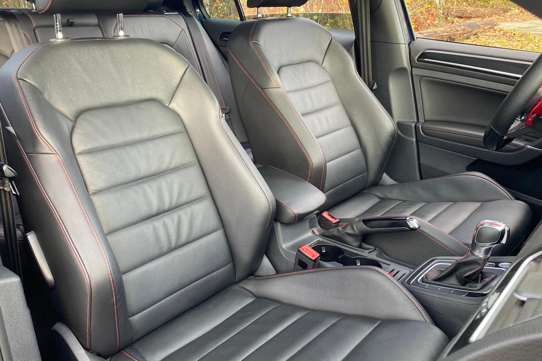 2017 Volkswagen GTI Mk7 - Image 29 of 31