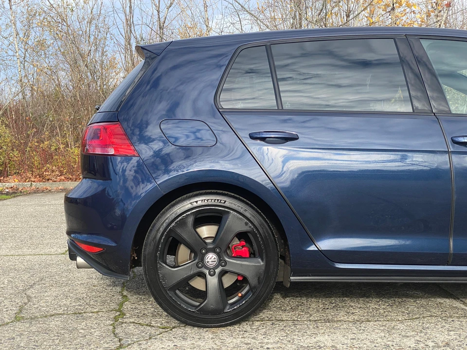 2017 Volkswagen GTI Mk7 - Image 26 of 31