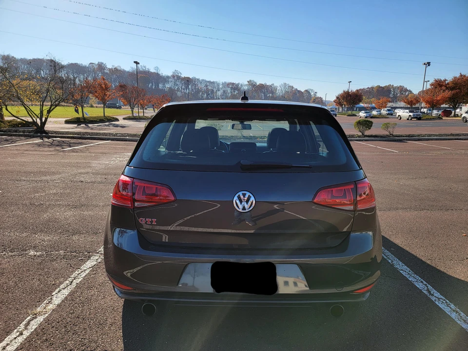 2017 Volkswagen GTI Mk7 - Image 10 of 31