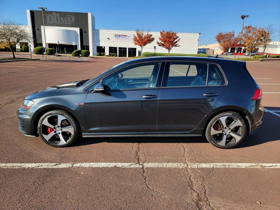 2017 Volkswagen GTI Mk7 - Image 9 of 31