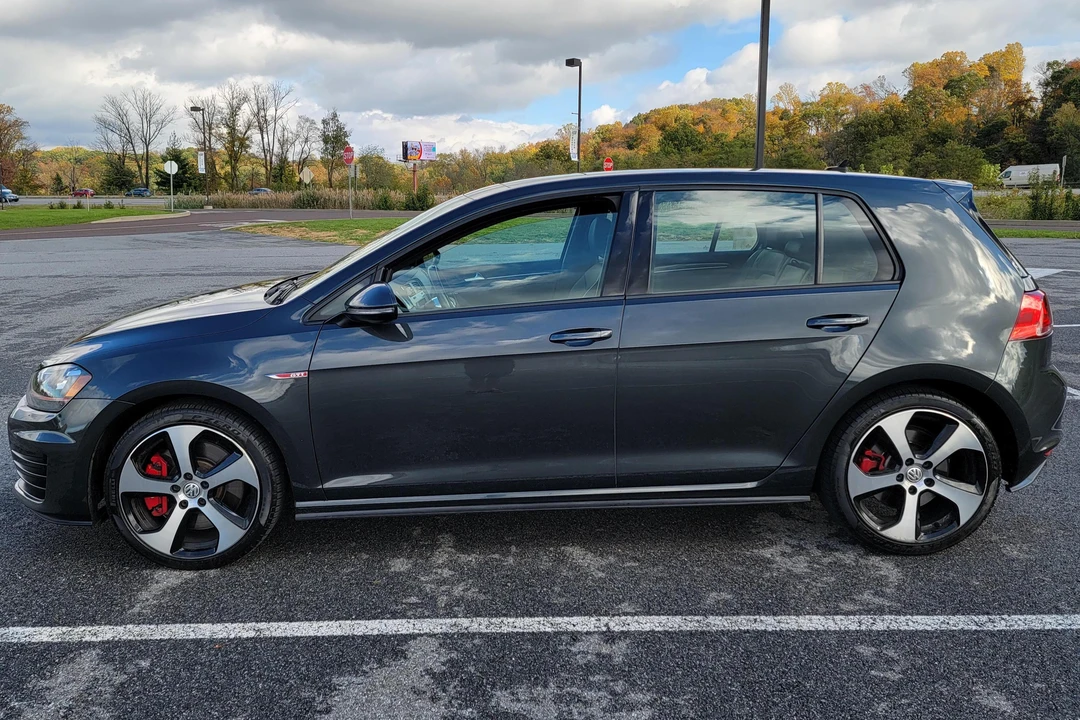 2017 Volkswagen GTI Mk7 - Image 3 of 31