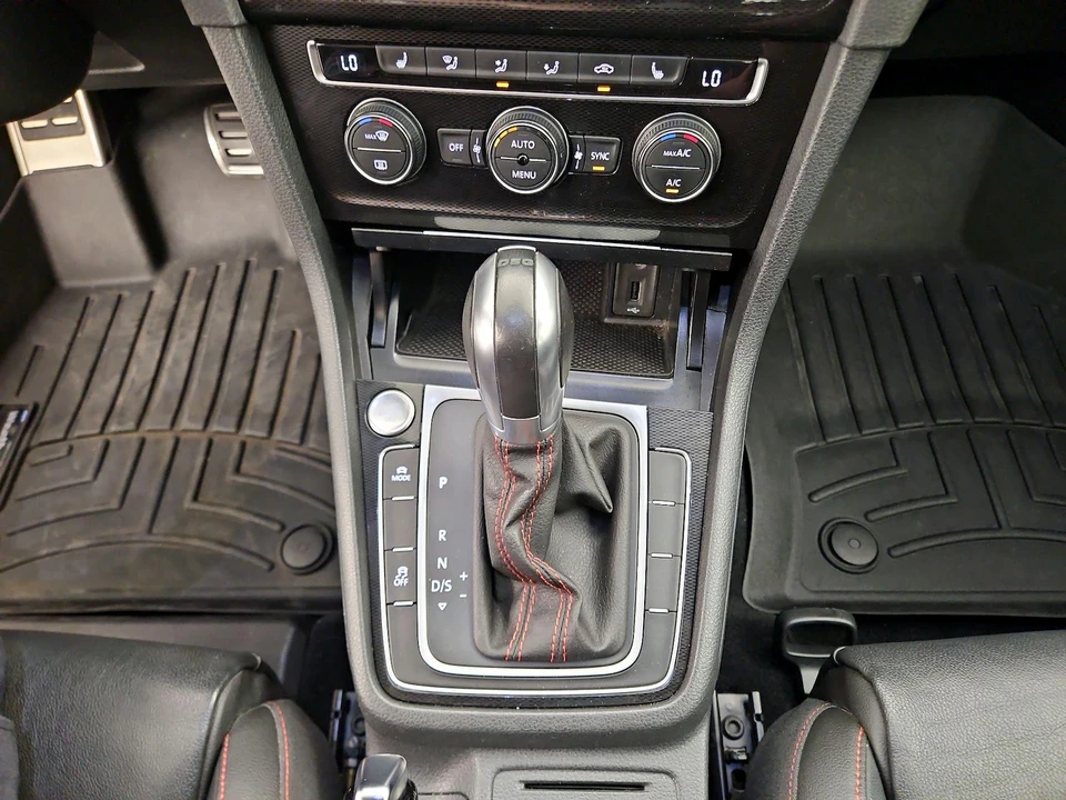 2017 Volkswagen GTI Mk7 - Image 18 of 27