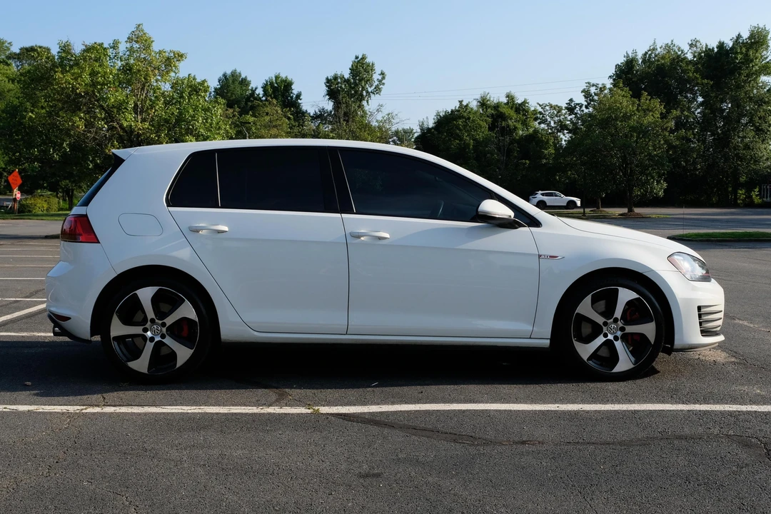 2017 Volkswagen GTI Mk7 - Image 3 of 9