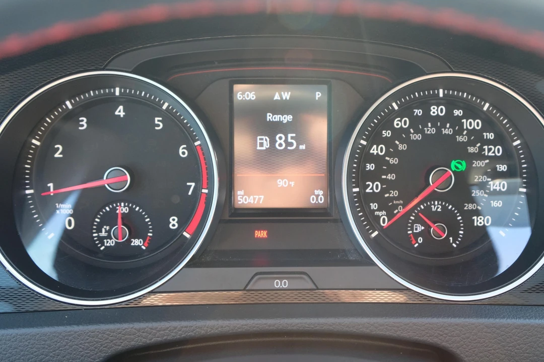 2017 Volkswagen GTI Mk7 - Image 9 of 9