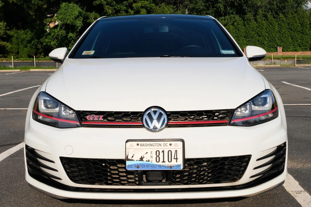 2017 Volkswagen GTI Mk7 - Image 2 of 9