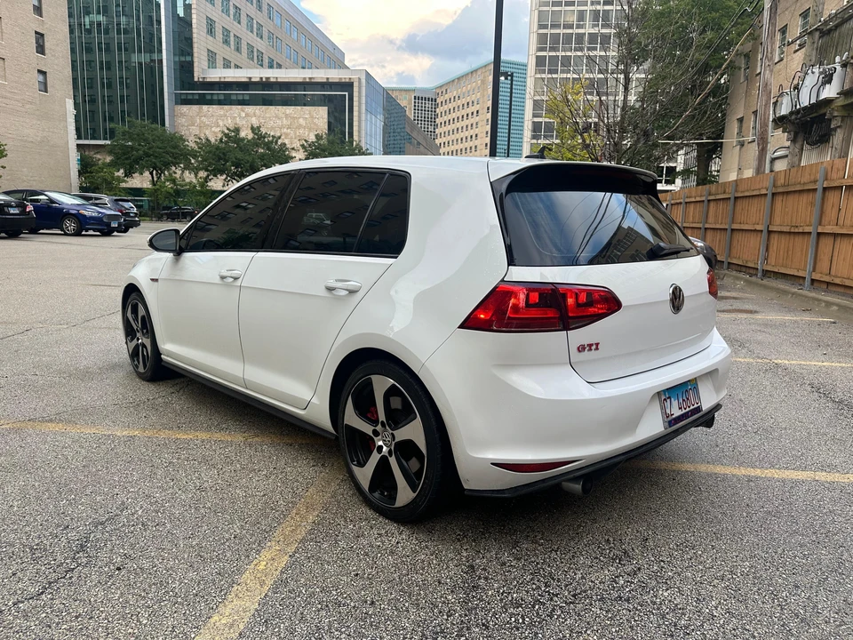 2017 Volkswagen GTI Mk7 - Image 15 of 31