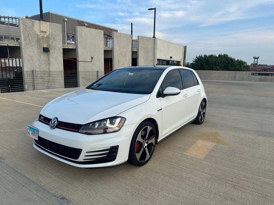 2017 Volkswagen GTI Mk7 - Image 9 of 31