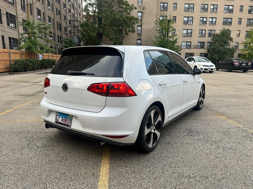 2017 Volkswagen GTI Mk7 - Image 19 of 31