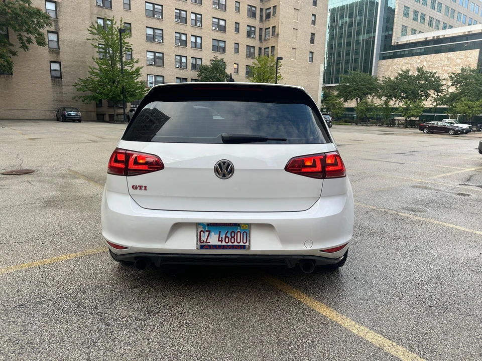 2017 Volkswagen GTI Mk7 - Image 16 of 31