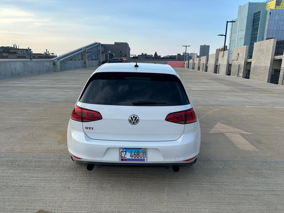 2017 Volkswagen GTI Mk7 - Image 17 of 31