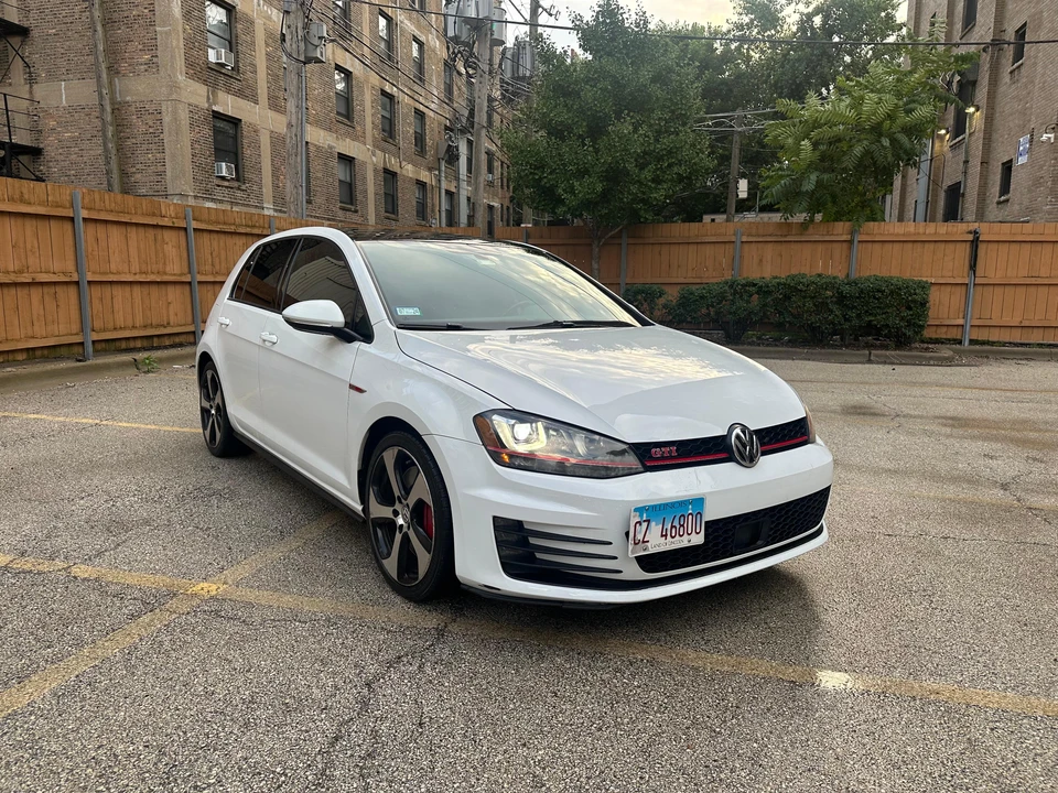 2017 Volkswagen GTI Mk7 - Image 26 of 31