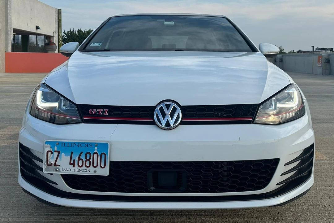 2017 Volkswagen GTI Mk7 - Image 2 of 31