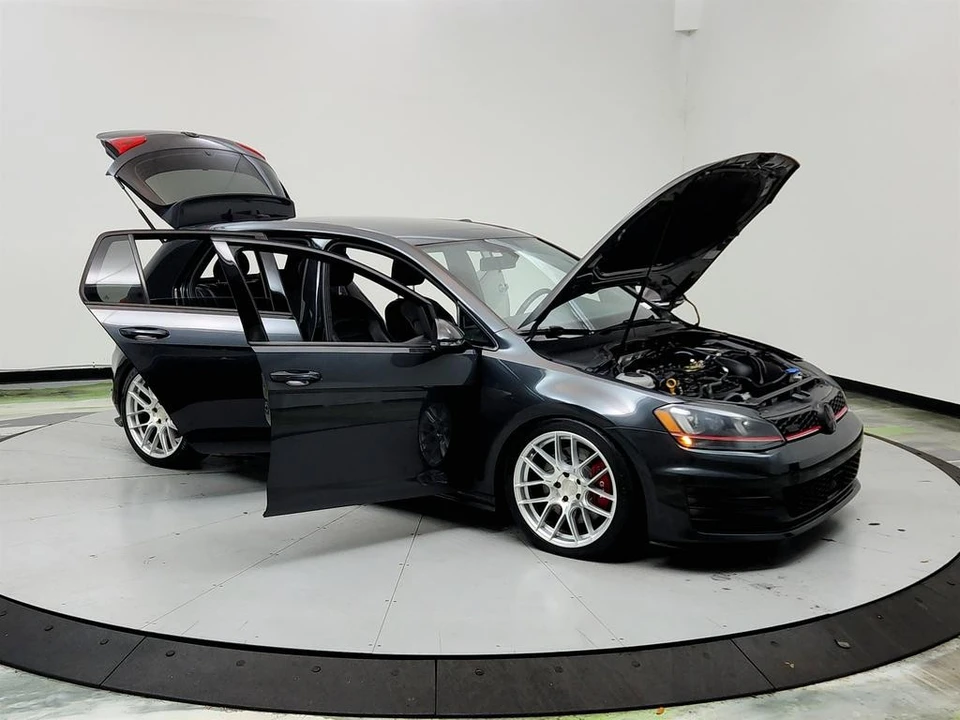 2017 Volkswagen GTI Mk7 - Image 10 of 12