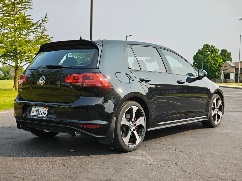 2017 Volkswagen GTI Mk7 - Image 8 of 31