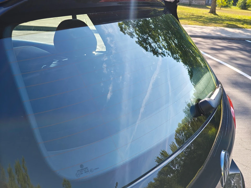 2017 Volkswagen GTI Mk7 - Image 25 of 31