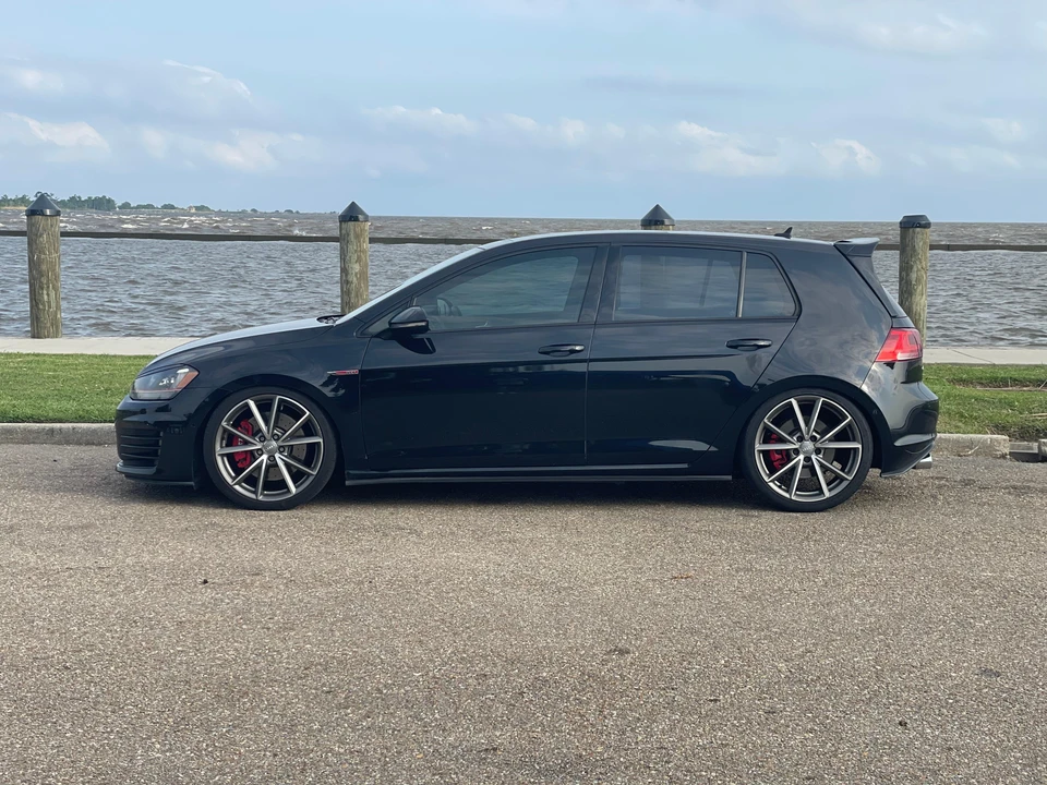 2017 Volkswagen GTI Mk7 - Image 6 of 31