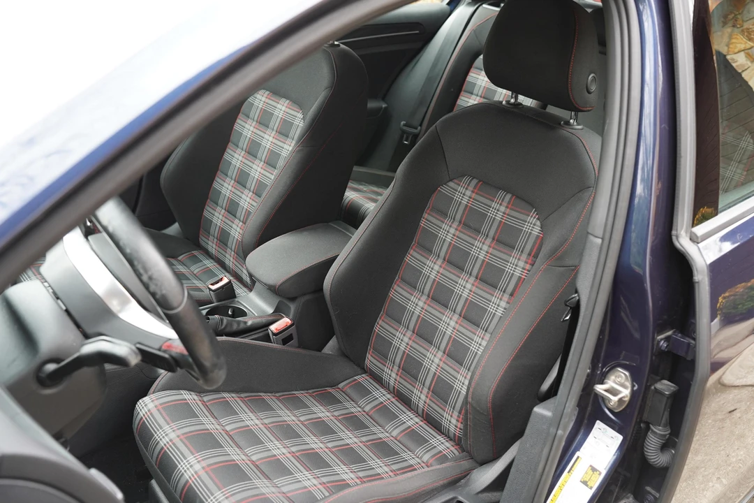 2017 Volkswagen GTI Mk7 - Image 30 of 31