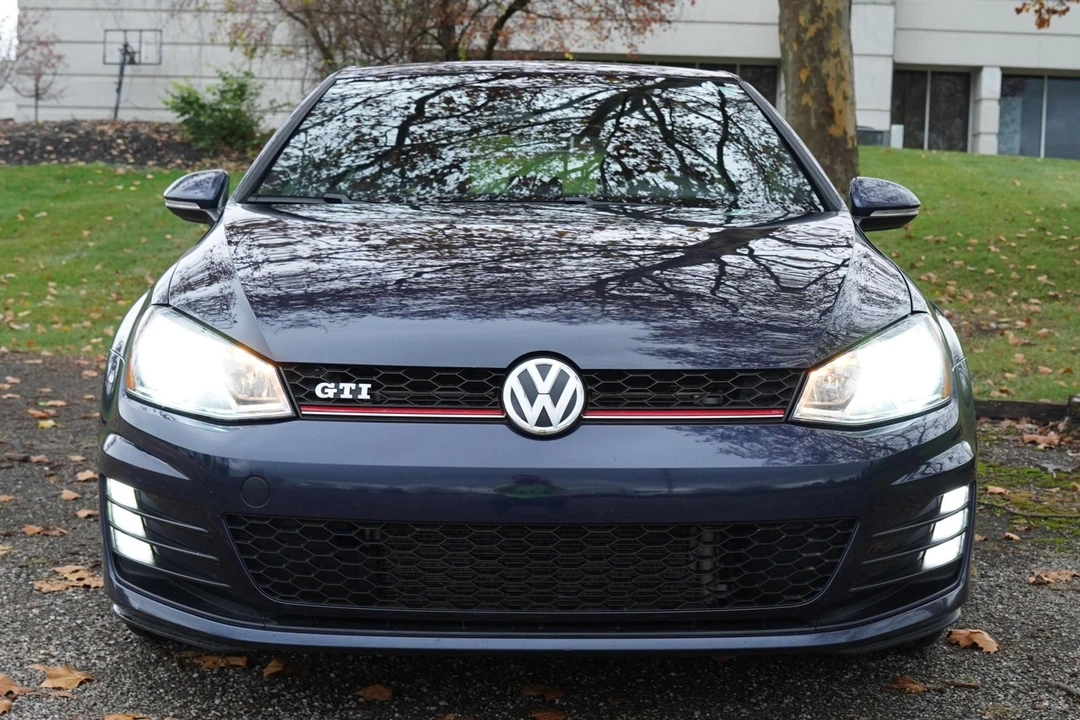 2017 Volkswagen GTI Mk7 - Image 2 of 31
