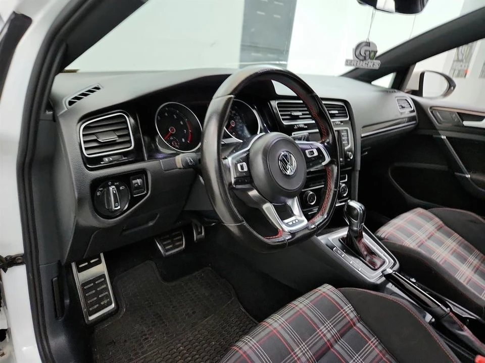 2017 Volkswagen GTI Mk7 - Image 13 of 21