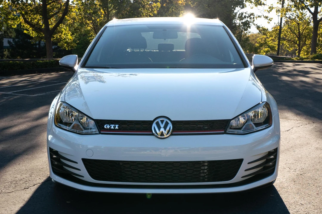 2017 Volkswagen GTI Mk7 - Image 2 of 31