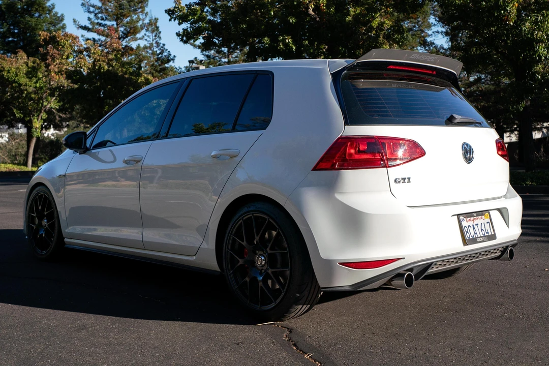 2017 Volkswagen GTI Mk7 - Image 4 of 31