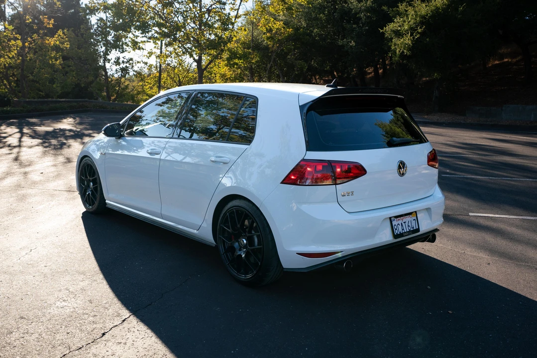 2017 Volkswagen GTI Mk7 - Image 13 of 31