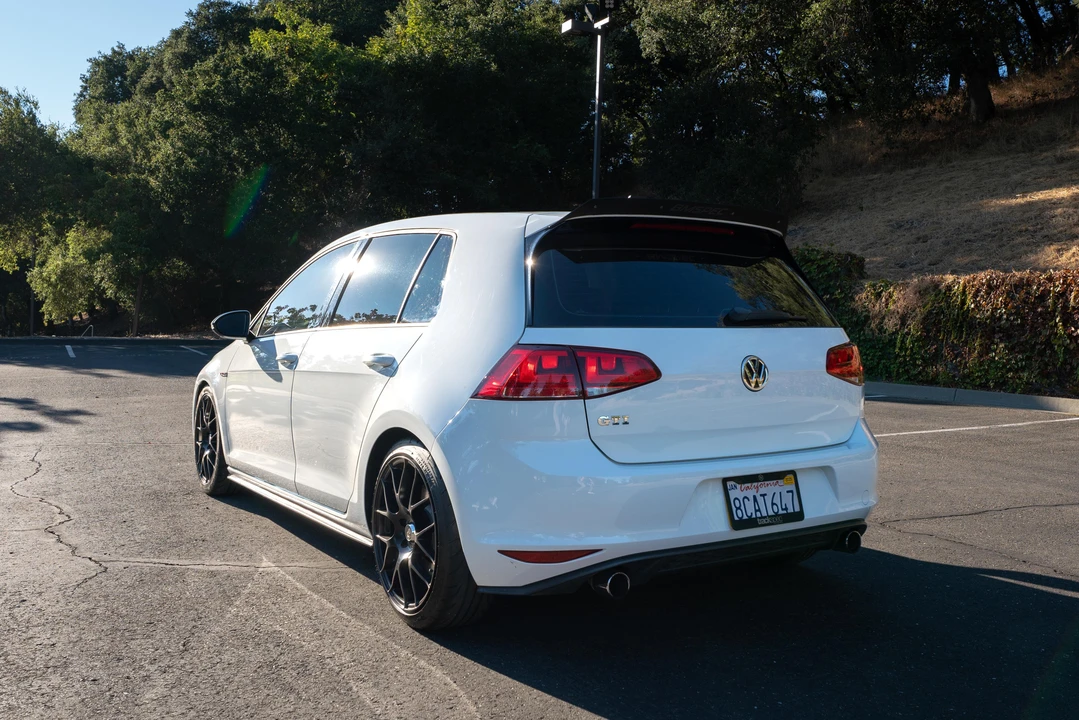 2017 Volkswagen GTI Mk7 - Image 14 of 31