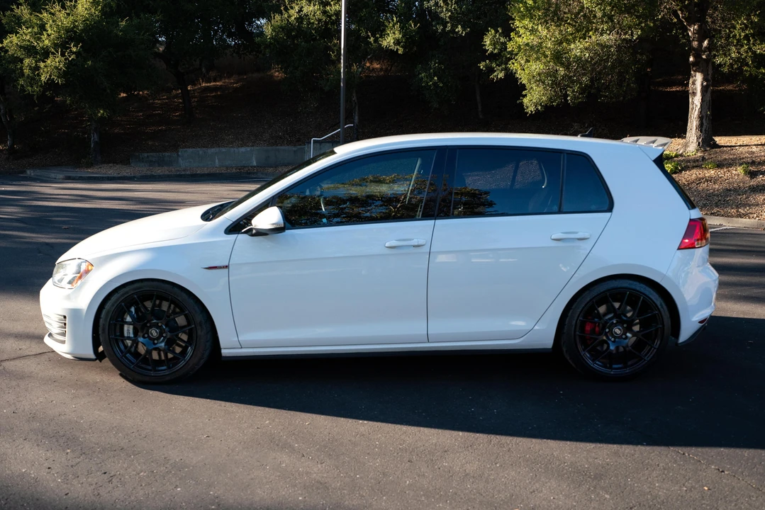 2017 Volkswagen GTI Mk7 - Image 10 of 31