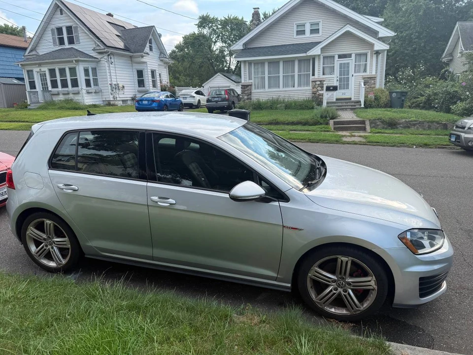 2017 Volkswagen GTI Mk7 - Image 5 of 19