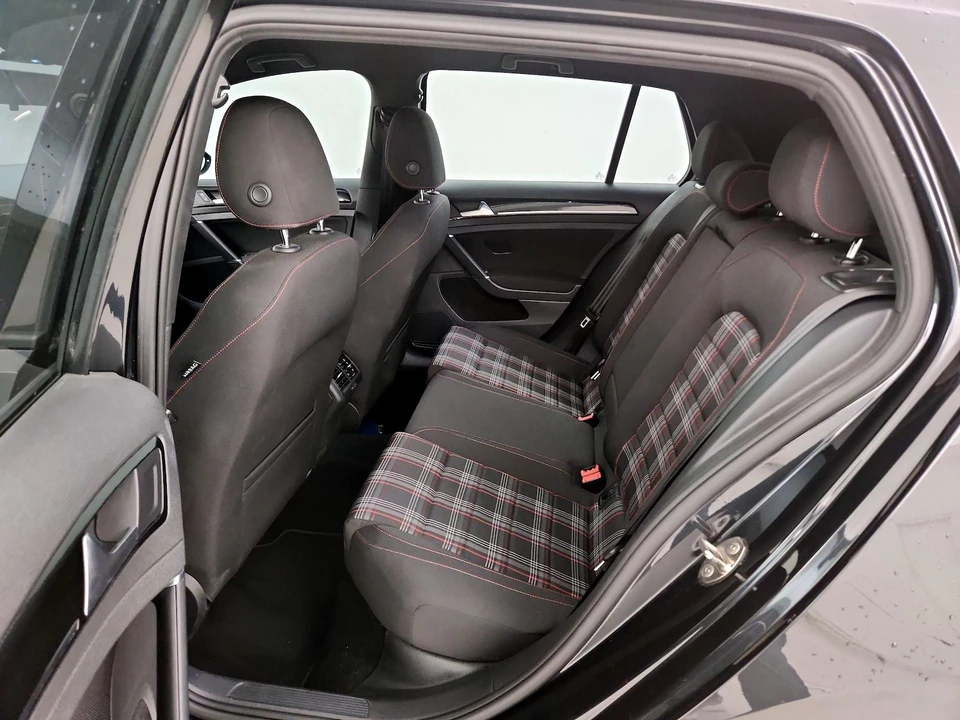 2017 Volkswagen GTI Mk7 - Image 18 of 21