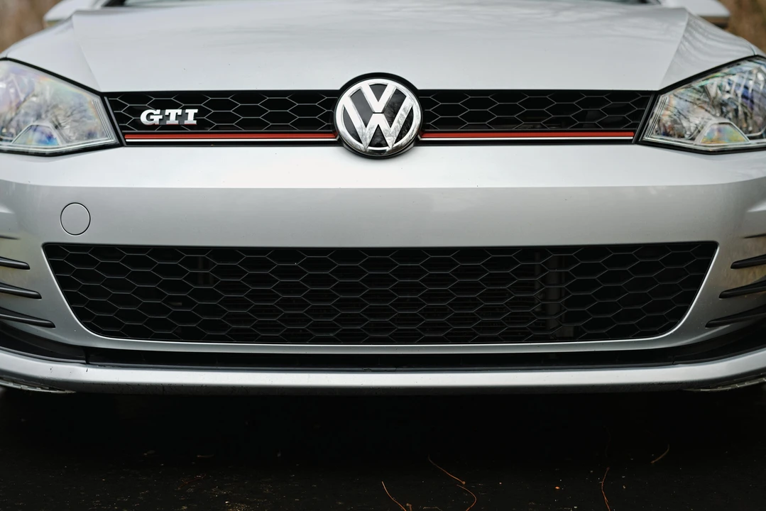 2017 Volkswagen GTI Mk7 - Image 13 of 31