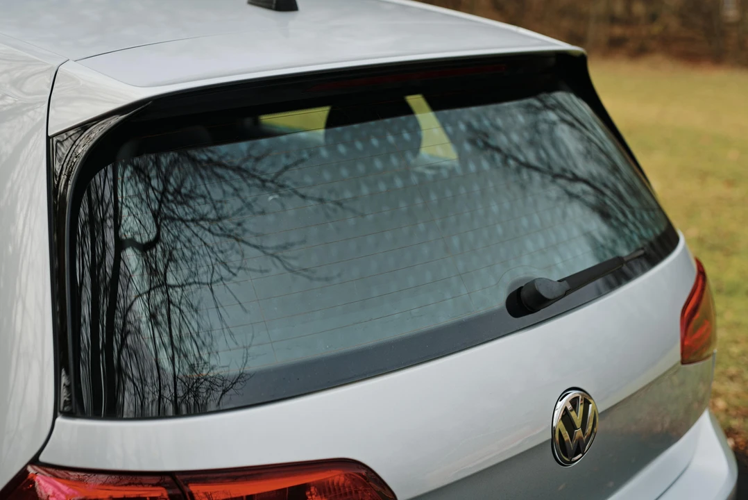 2017 Volkswagen GTI Mk7 - Image 19 of 31