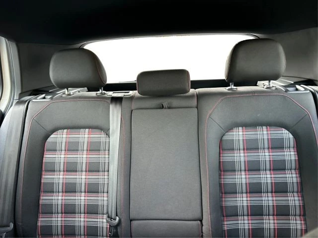 2017 Volkswagen GTI Mk7 - Image 15 of 21