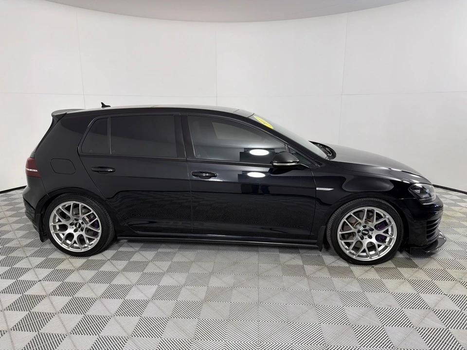 2017 Volkswagen GTI Mk7 - Image 4 of 12