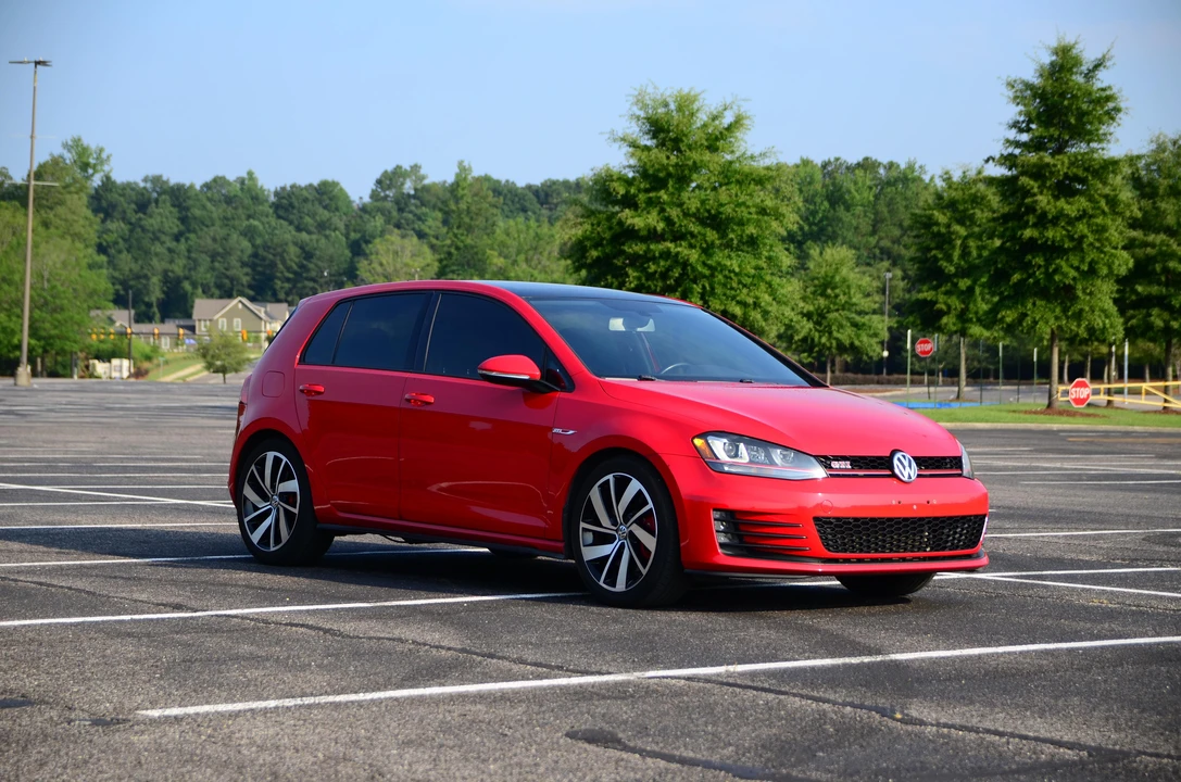 2017 Volkswagen GTI Mk7 - Image 9 of 31