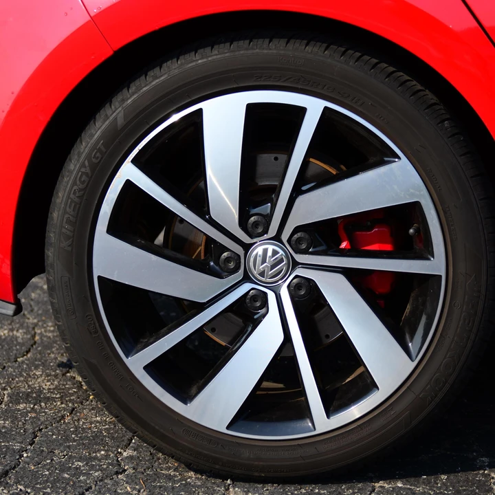 2017 Volkswagen GTI Mk7 - Image 25 of 31