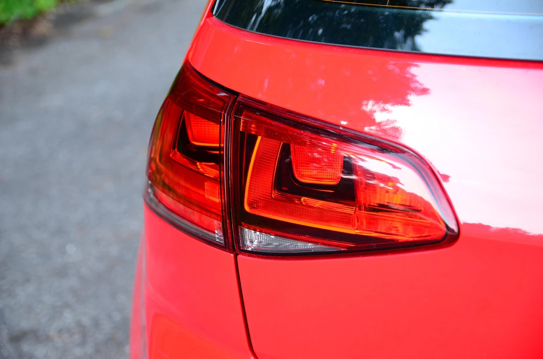 2017 Volkswagen GTI Mk7 - Image 14 of 31