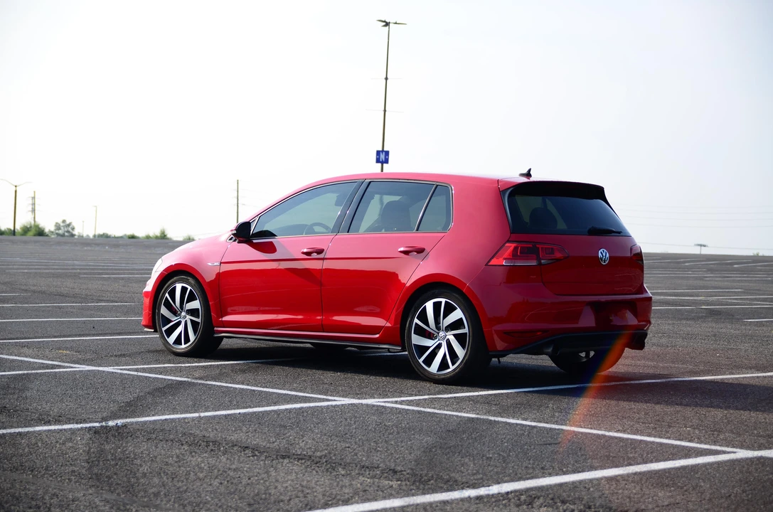 2017 Volkswagen GTI Mk7 - Image 6 of 31