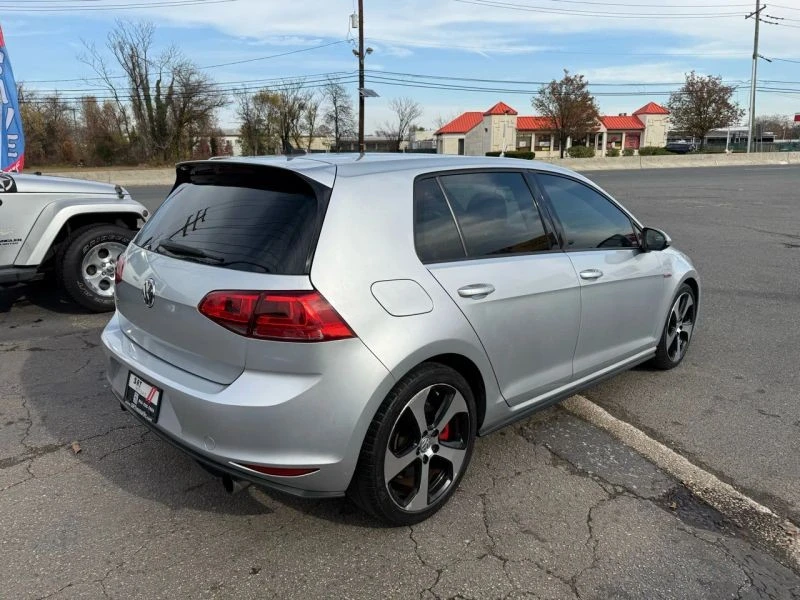 2017 Volkswagen GTI Mk7 - Image 8 of 12