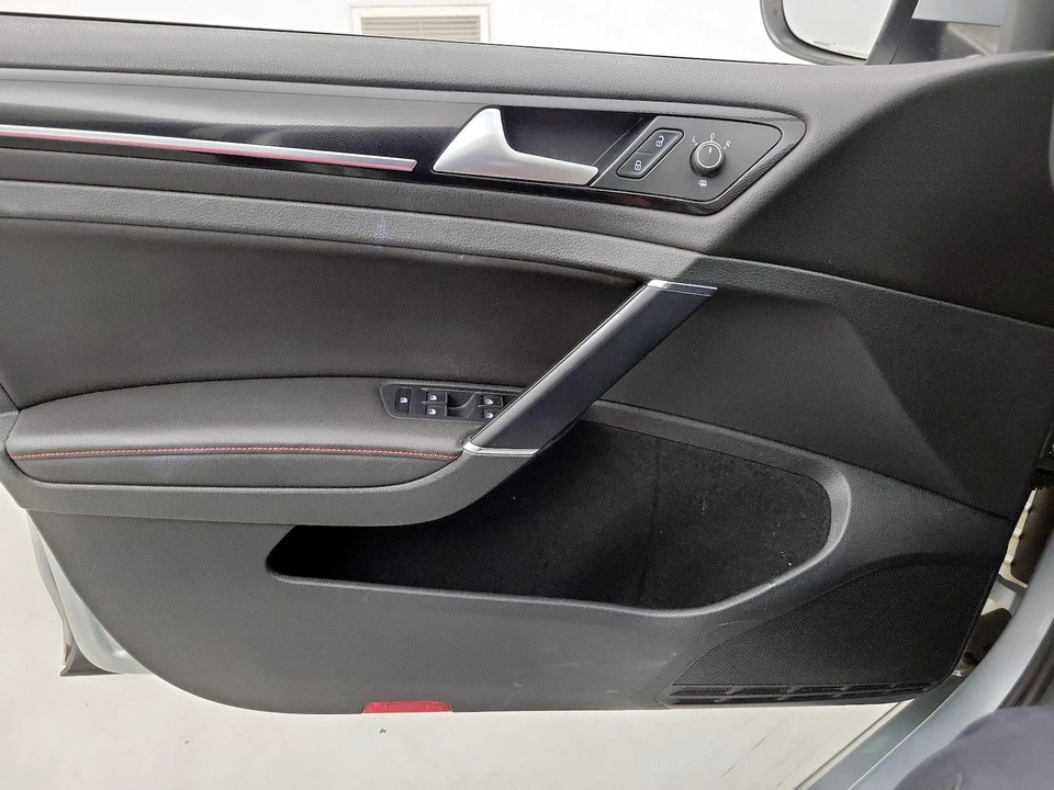 2017 Volkswagen GTI Mk7 - Image 13 of 27