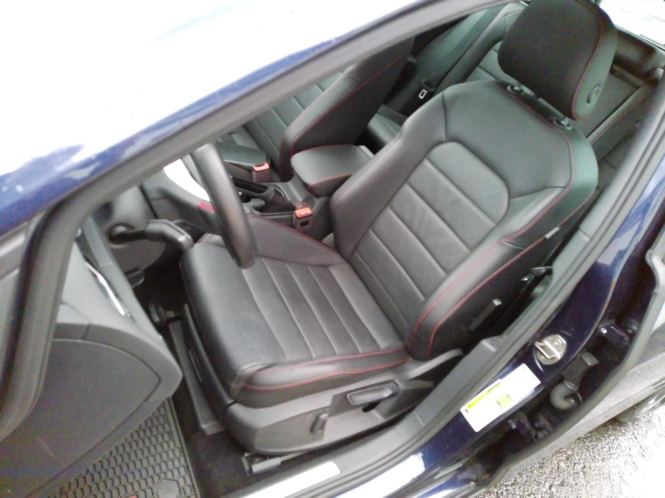2017 Volkswagen GTI Mk7 - Image 4 of 21