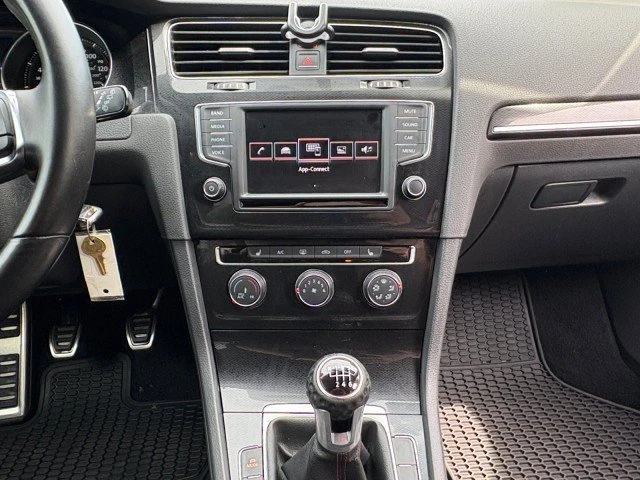 2017 Volkswagen GTI Mk7 - Image 7 of 15