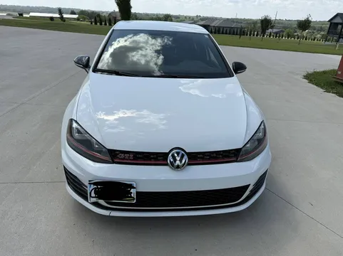 2017 Volkswagen Golf GTI S/SE