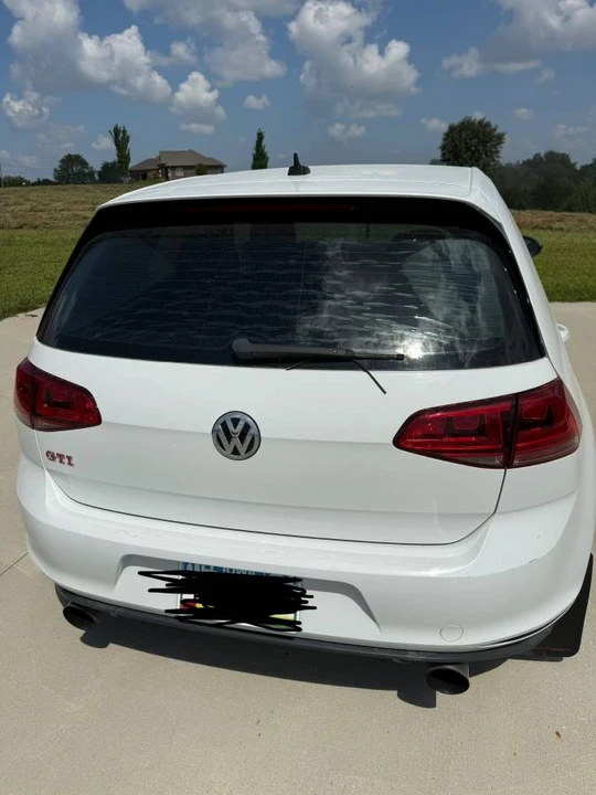 2017 Volkswagen GTI Mk7 - Image 4 of 4