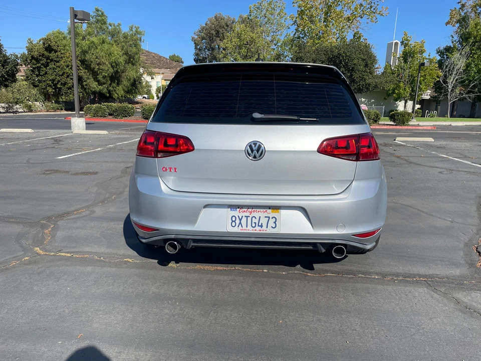 2017 Volkswagen GTI Mk7 - Image 11 of 31