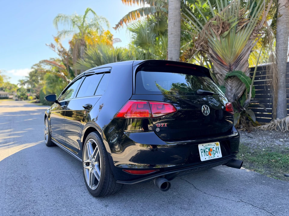 2017 Volkswagen GTI Mk7 - Image 20 of 31
